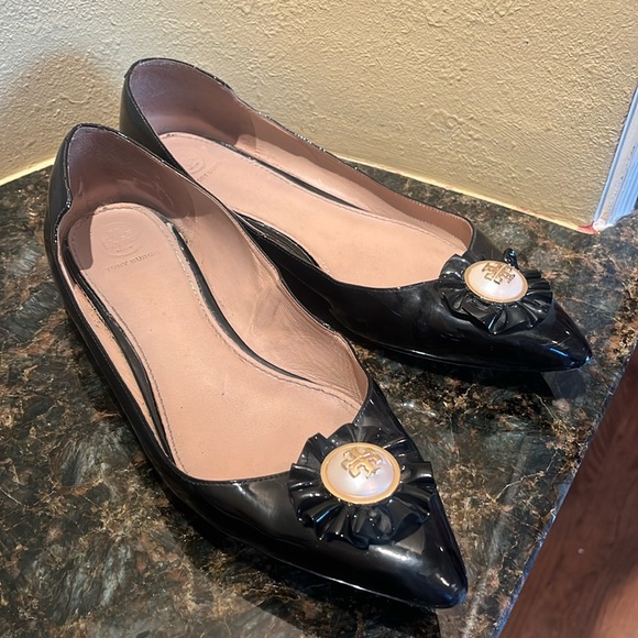 Tory Burch Pointed Toe Patent Leather Flats black - Picture 2 of 7